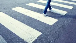 Portița din Codul rutier: când șoferii din România nu sunt obligați să oprească pentru pietoni
