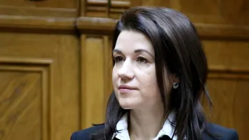 Pensionare cu fluturaș de aur: cum dispare Corina Corbu de la șefia Înaltei Curți, în liniște deplină și cu pensioara grăsuță în buzunar
