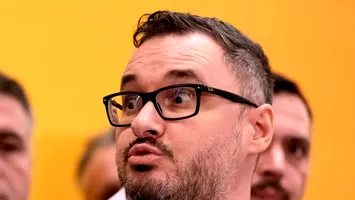 Țara după chipul și asemănarea lui Tănasă: xenofobie la livrare, ură la pachet