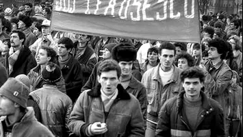 Anii frumoși ai presei românești: când (nu) știam pe cine și pe ce contăm