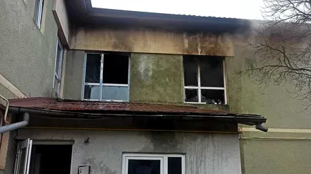 Incendiu la o clădire unde se află o creşă şi un adăpost social