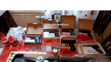 O avocată din Prahova le-a cumpărat arme copiilor. Fiul ei în vârstă de 10 ani le folosea pentru a împușca păsări