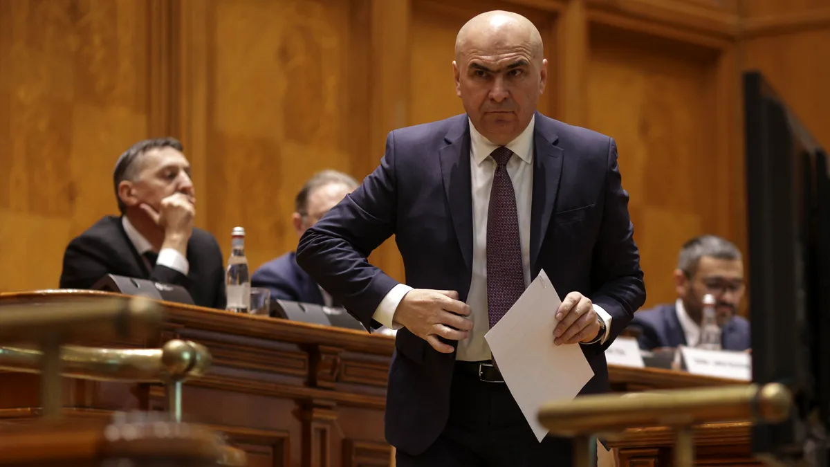Guvernul și-a asumat răspunderea pentru pachetul 2 de măsuri. Ilie Bolojan, în fața Parlamentului