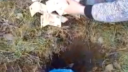 Un copil de 14 ani a dat o spargere și și-a îngropat ”prada” la marginea satului