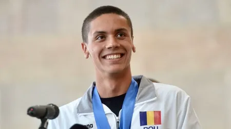 David Popovici a încheiat un an de poveste. Câte medalii a câștigat copilul minune al înotului în 2022