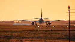 Din aprilie, românii zboară mai ușor în Europa. Șase rute noi pentru iubitorii de călătorii