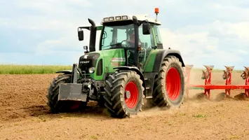 Limitări drastice la cumpărarea terenurilor agricole: Proiect de lege