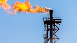 Prețul petrolului explodează pe fondul războiului din Iran și al blocajului din Strâmtoarea Ormuz
