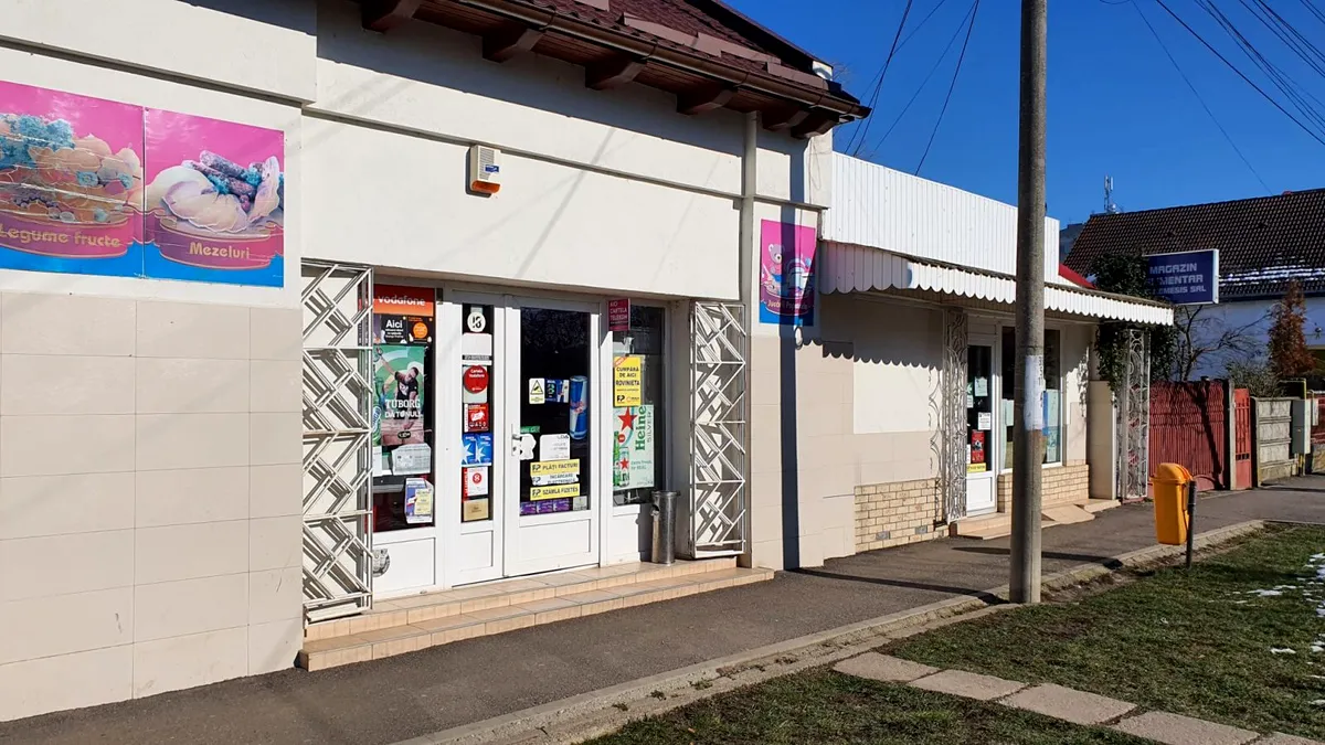 REPORTAJ/ Spiritul zeiţei Nemesis, într-un magazin din Satu Mare; locul unde binele se face în linişte