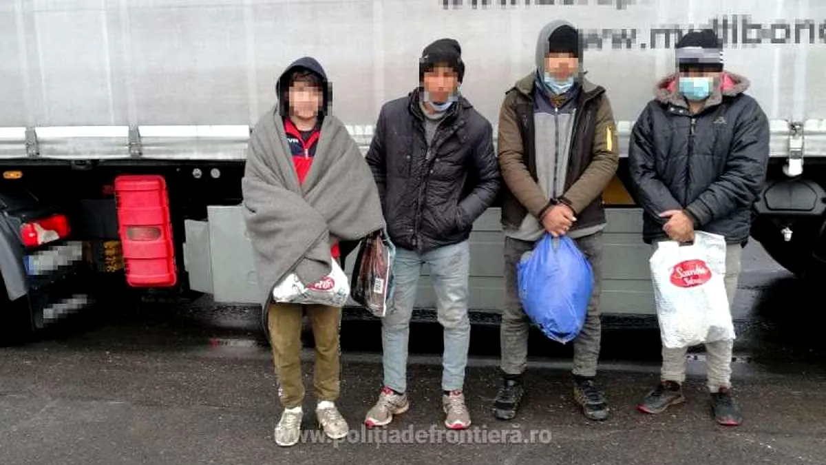 Douăzeci de migranţi din patru state, prinşi încercând să iasă ilegal din ţară pe la Arad