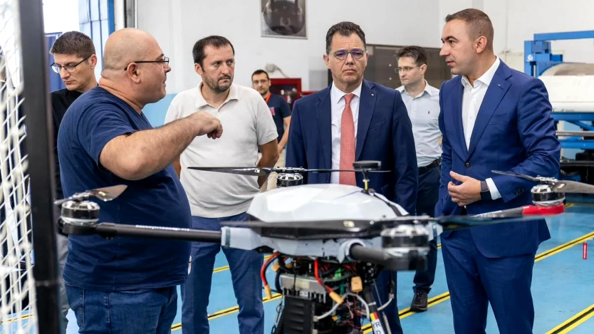Dronele românești ajung la producție de serie până la finalul anului, a promis ministrul Bogdan Ivan