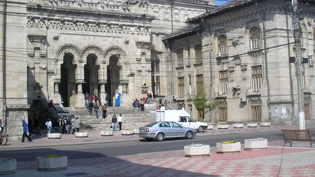 Se încing luptele pentru „șefia” Universității din Galați. Rector interimar, o fostă consilieră PSD