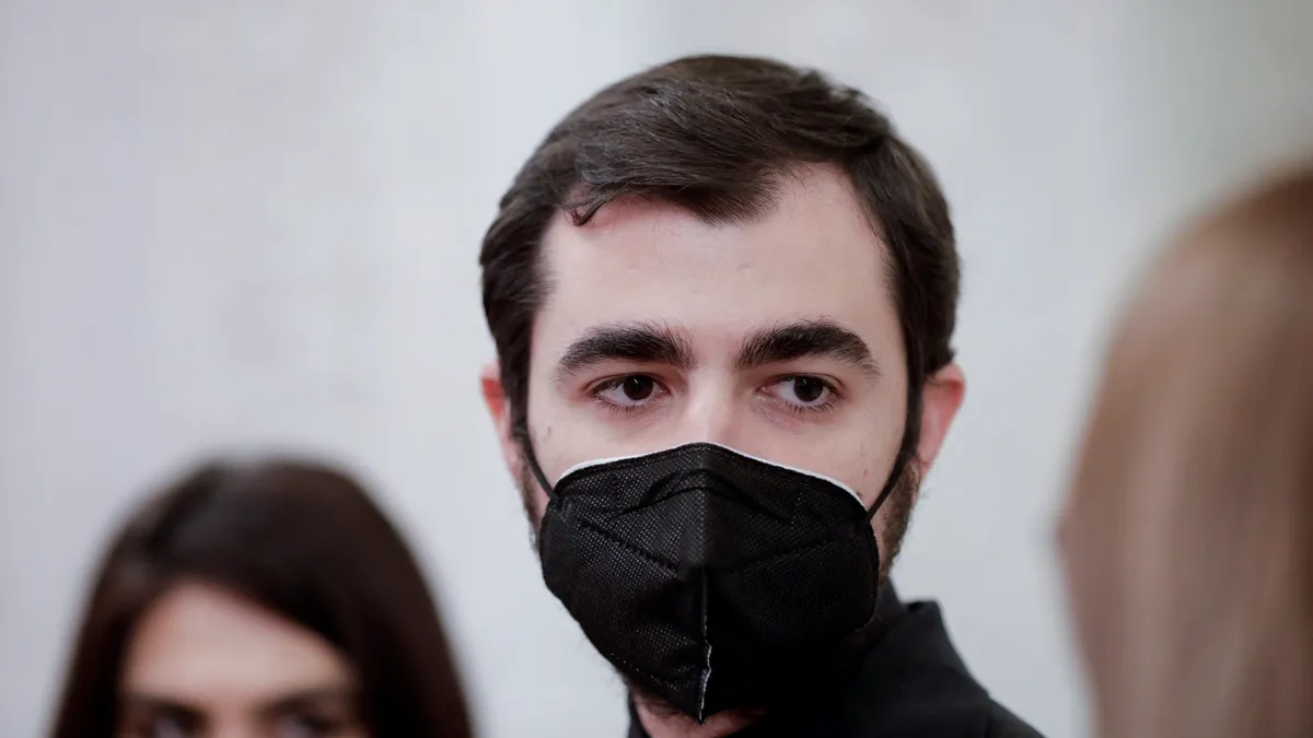 Motivul sărăciei din România în opinia lui Claudiu Năsui: Românii plătesc sinecuri și pensii speciale