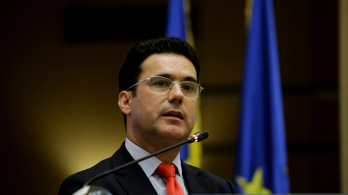 Rectorul SNSPA: „Decizia CCR reprezintă un exemplu de curaj și integritate instituțională