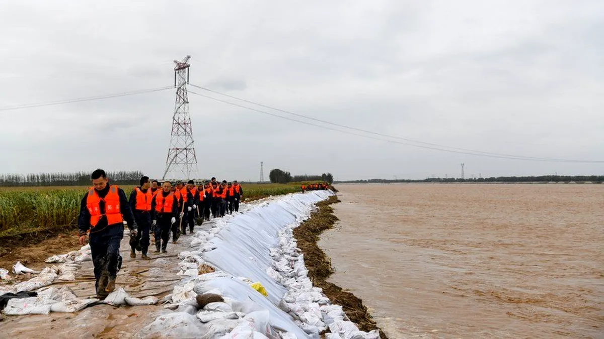 Mii de case prăbușite în inundațiile din China. Aproape două milioane de oameni, afectați doar în provincia Shanxi