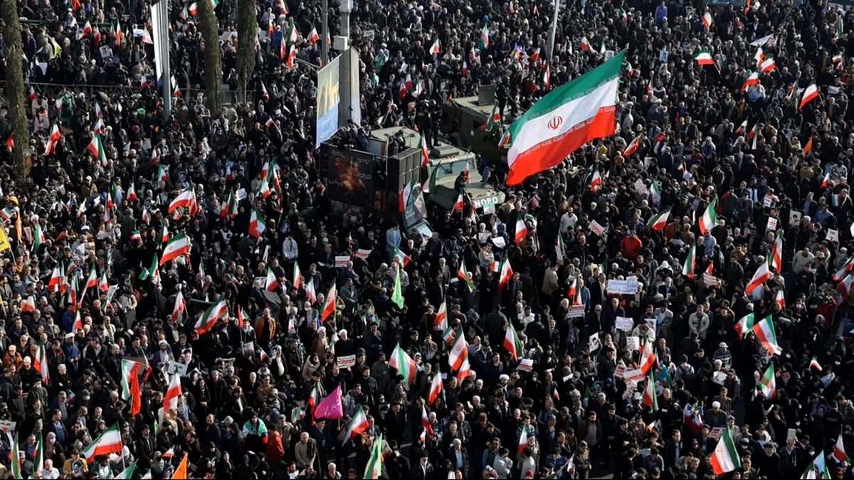 Trump le spune iranienilor să continue protestele și că „ajutorul e pe drum” - scena se poate transforma rapid