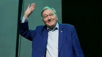 A murit Erich von Daeniken, autorul elvețian care a lansat teoria existenței extratereștrilor în antichitate