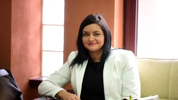 „Taxa” pe autorizație la Baia Mare: Arhitectul-șef Izabella Morth, urmărită de DNA pentru abuz în serviciu și șpagă de la dezvoltatori