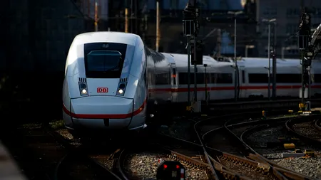 Opt ore şi 60 de euro, cu trenul de la Berlin la Paris. Emisiile de CO2 sunt de 100 de ori mai mici faţă de călătoria cu avionul