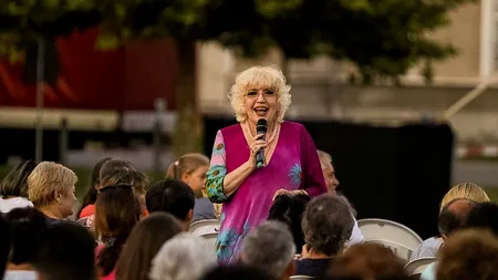 Vaslui: Corina Chiriac şi-a lansat cartea autobiografică 