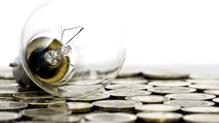 Românii săraci vor putea plăti în rate facturile de electricitate
