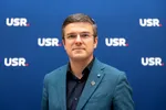Ministrul USR al Economiei, Irineu Darău, vrea să distrugă turismul românesc prin instaurarea haosului