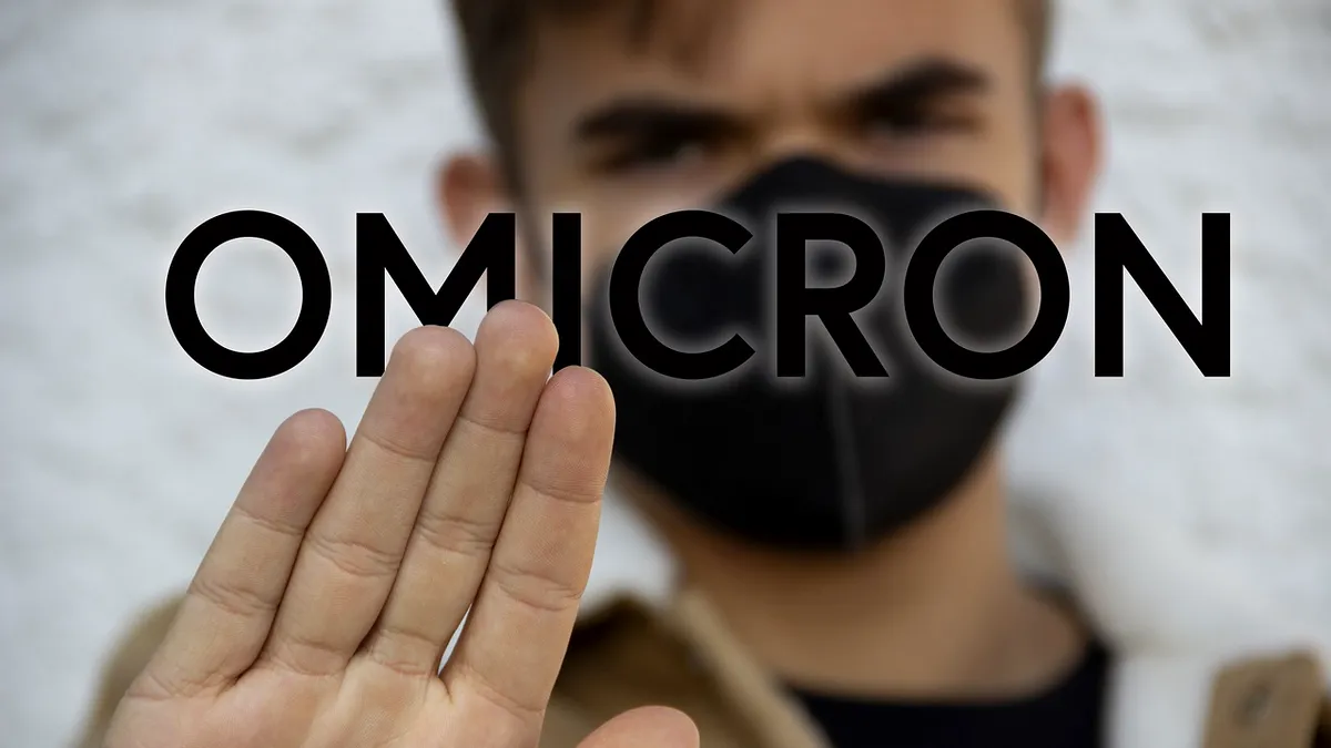 A fost descoperit un nou simptom al variantei Omicron. La ce trebuie să fim atenți