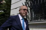 Puiu Popoviciu revine în presă cu surle și trâmbițe. În piața imobiliară, însă, realitatea e alta