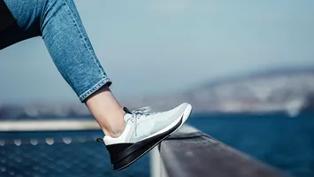 Decathlon are un nou CEO şi o nouă strategie. Două mărci proprii vor concura puternic Nike şi Adidas