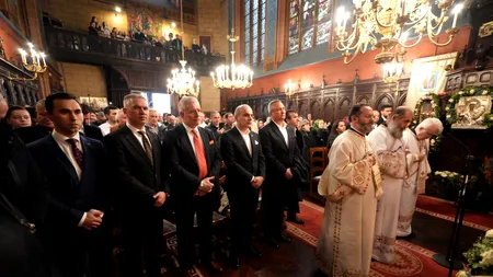 Nicolae Ciucă s-a rugat în biserica unde se rugau Cioran, Eliade sau Brâncuși. „Un loc cu o energie aparte”