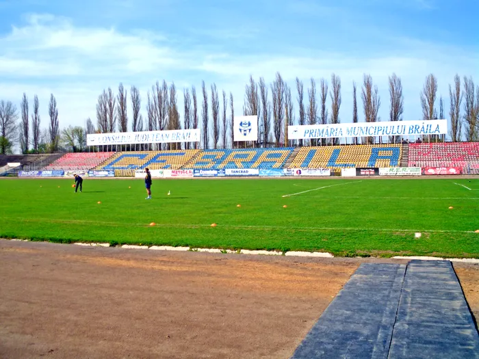 Stadion de șapte ”stele”: Stadionul din Brăila, departe de omologare pentru Liga 3