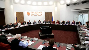 Disponibilizări masive de personal la cea mai mare Direcție din cadrul CJ Dolj: 694 de posturi desființate, 300 de angajați trimiși acasă