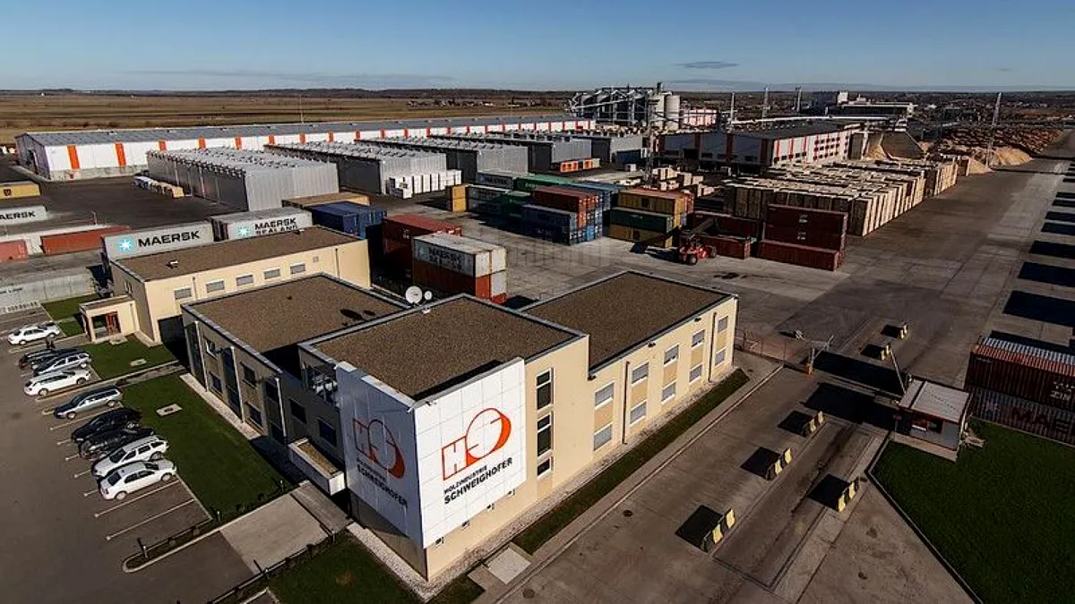 Austriecii de la HS Timber Productions  concediază 160 de angajați la fabrica din Rădăuți
