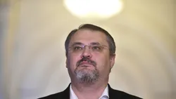 Cristian Ghinea de la USR a numărat ”două mărgele negre”