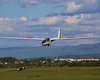 Cursuri de zbor și de parașutism, la Deva. Gratuite pentru tineri