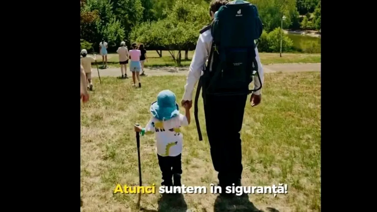Imagini rare cu Nicușor Dan: o zi în natură cu copiii și partenera