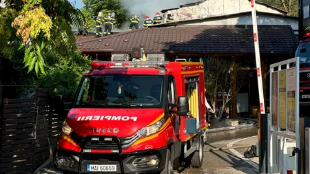 Restaurant din nordul Capitalei în flăcări: Pompierii intervin!