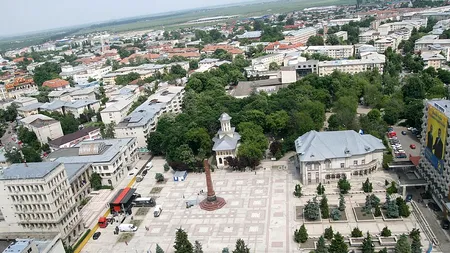 Focșaniul penalizează clădirile neîngrijite: impozite majorate cu până la 500% pentru proprietarii indiferenți