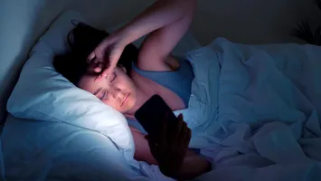 Experții avertizează: smartphone-urile înainte de 13 ani ar putea afecta sănătatea mintală pe viață