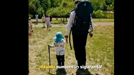Imagini rare cu Nicușor Dan: o zi în natură cu copiii și partenera