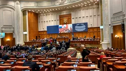VIDEO | Scenă tensionată în Parlament: liderul PSD iese din sală la discursul lui Bolojan