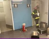 Incendiu la Aeroportul Otopeni, în plină noapte. O femeie ar fi dat foc unui coș de hârtii din toaletă