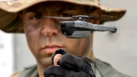 Greu de detectat, potrivită pentru luptele din orașe: Totul despre micro-drona Black Hornet
