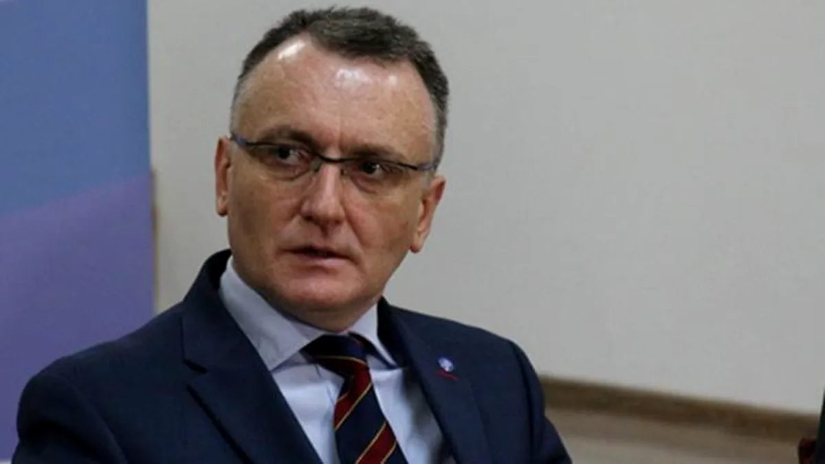 Sorin Cîmpeanu: Vom fi nevoiţi să trecem în online toate şcolile din Bucureşti în octombrie
