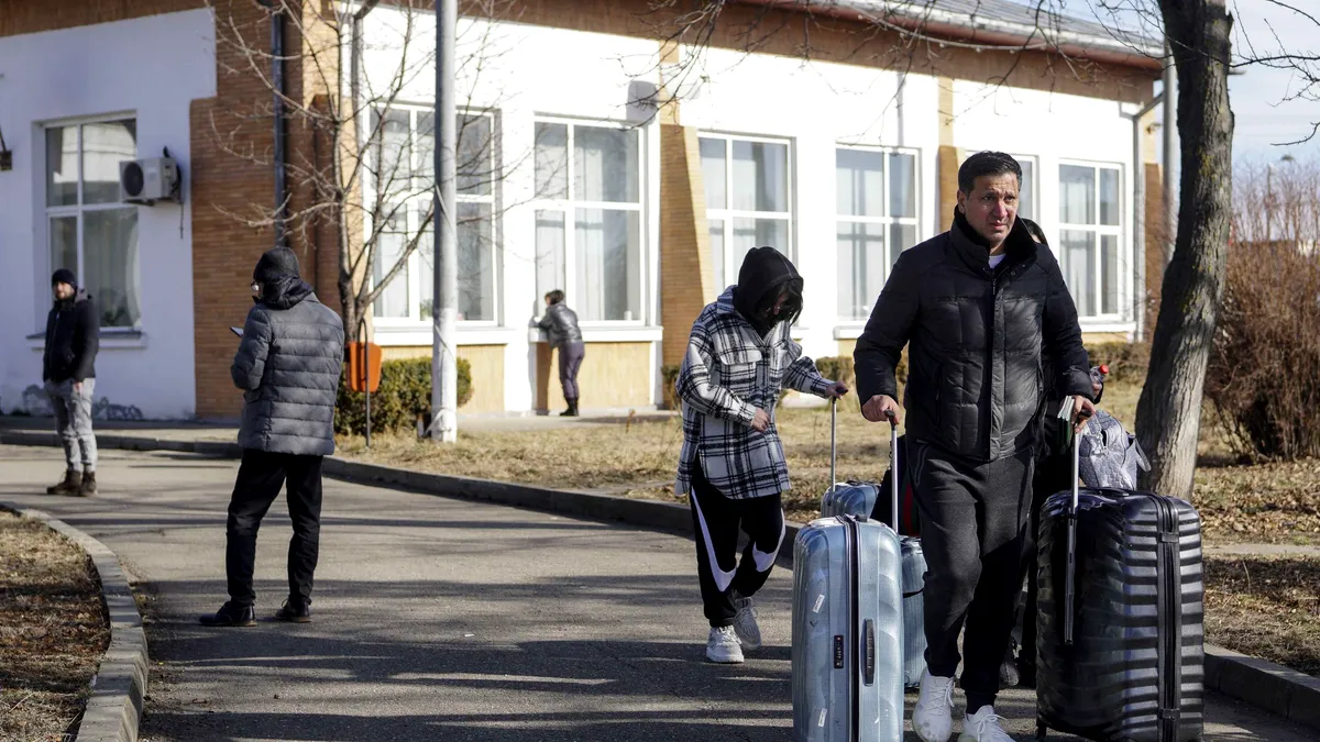 Poliţia de Frontieră: 9.065 cetăţeni ucraineni au intrat sâmbătă în România, în creştere faţă de ziua precedentă