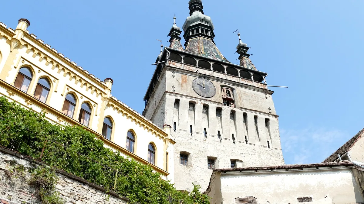 Comorile atemporale ale României: Explorând cele mai frumoase monumente din țară