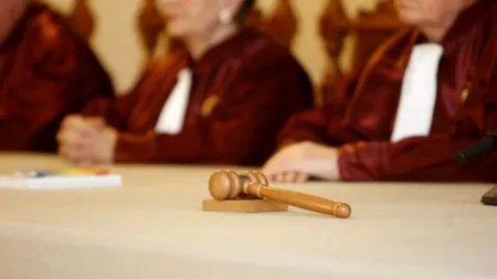 CCR a admis sesizarea asupra Legii privind protecţia consumatorilor împotriva dobânzilor excesive
