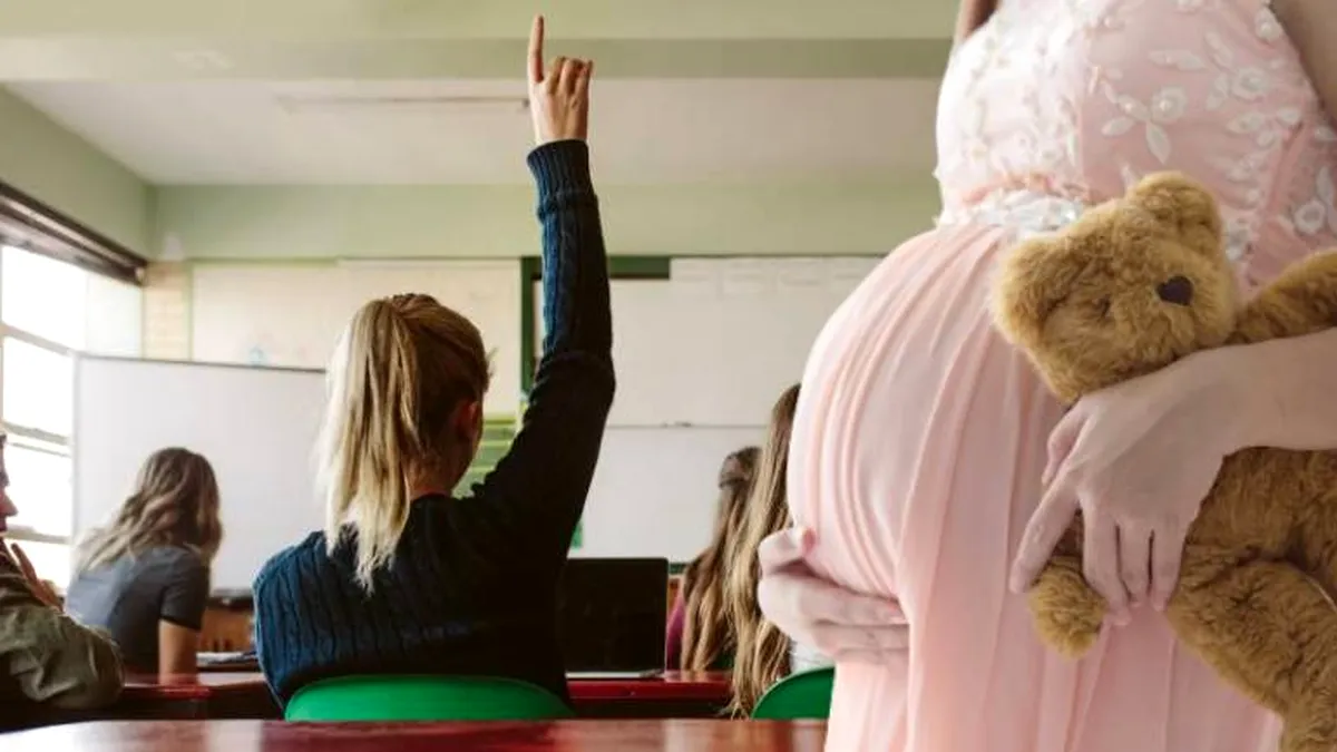Mame minore încurajate cu burse să meargă la şcoală. Câţi bani primesc