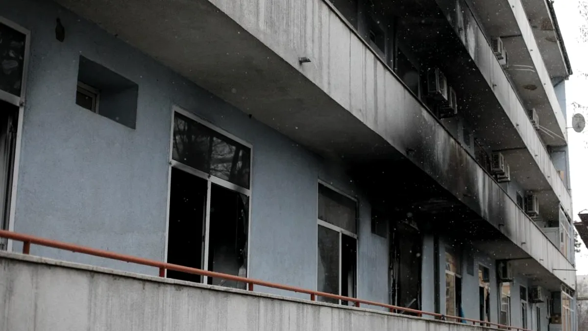 Incendiu la Institutul ”Matei Balş” - Cîţu: Metehnele sistemului de sănătate şi-au făcut simţită prezenţa şi astăzi