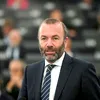 Manfred Weber susține că Bruxelles-ul va propune modificarea interdicției privind motoarele termice